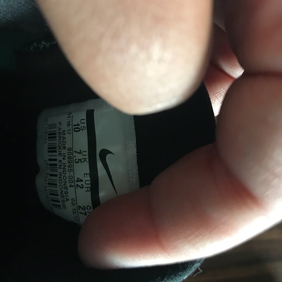 Nike Flex Running Shoes - Picture 4 of 5